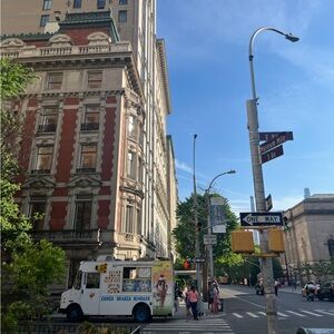 Meet your Posher, Adrienne